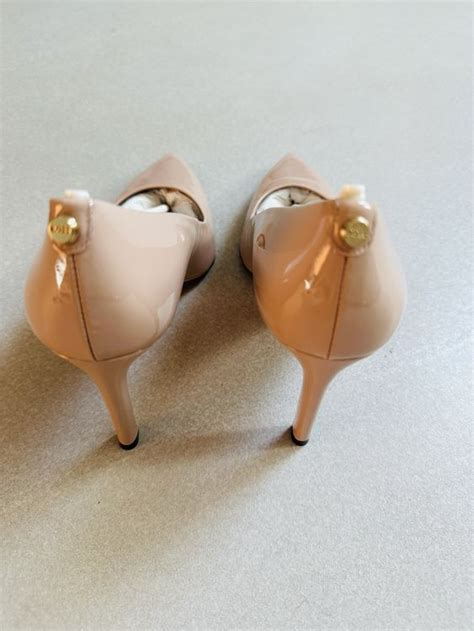 FASHION NEU Boss Pumps Gr 39 Nude Lack Leder Neu und originalverpackt in Zürich für CHF 35