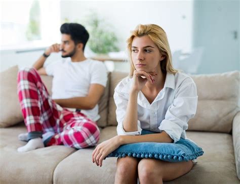 5 Reasons Youre Bored Your In Relationship That Have Nothing To Do