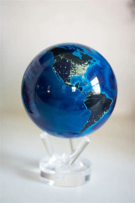 Mova Globe - Earth at Night Globe – Hamiltons of Pelham