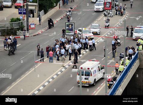 Aktuelles Zeitgeschehen Anschlag En Tel Aviv Las Fuerzas De Seguridad Israelíes Trabajan En La