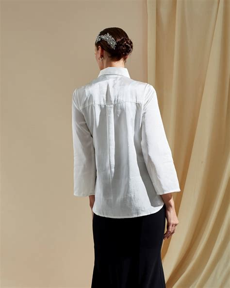 Winona White Tie Front Shirt Blouse V A R I A N T E