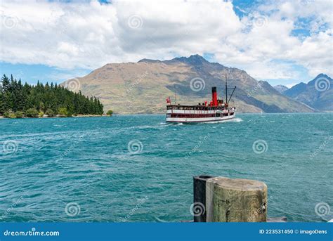 Antiguo Barco De Vapor En Lake Wakatipu En Queenstown Nueva Zelanda