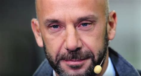 Gianluca Vialli Racconta La Sua Malattia E Non Solo In Un Libro