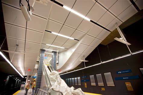 WATERFRONT SKYTRAIN STATION – Robertson Walls & Ceilings