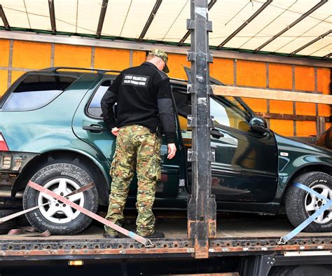 Korczowa Kolejne Skradzione Samochody Zatrzymane Na Granicy Przemy L