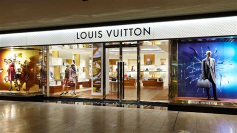 Galleria Mall Fort Lauderdale Louis Vuitton Iucn Water