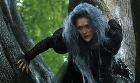 First Look Meryl Streep Is The Witch In Into The Woods