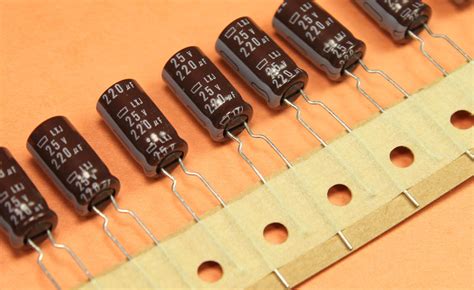 4x Panasonic Fm 470uf 35v Low Esr Radial Capacitors Caps 105c 10mm 10x20 Ebay