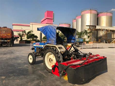 Tractor Mounted Road Sweeper Machine At Rs Road Sweeper