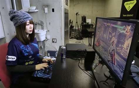 地方発26歳女性プロゲーマー（上）ゲームが「部活」だった（14ページ） 産経ニュース