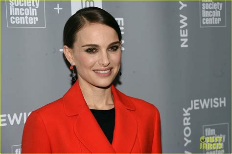 Natalie Portman Stuns In Red At The New York Jewish Film Festival