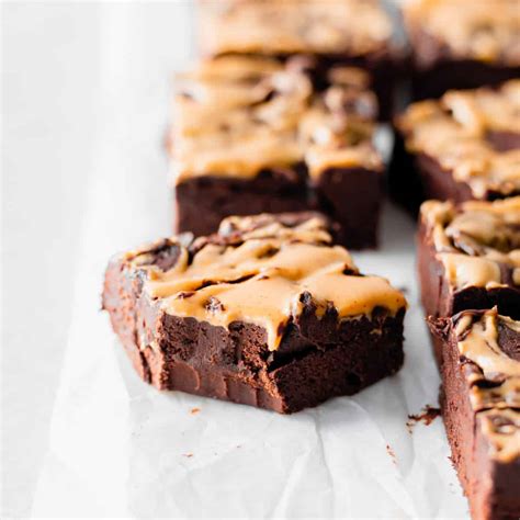 Chocolate Cream Cheese Fudge (w/ peanut butter swirl!) - Cheese Knees