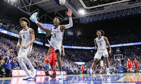 Kentucky vs. Louisville basketball: Wildcats record strong as underdog