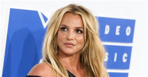 Pregnant Britney Spears Sparks Concern After Posting Naked Photos