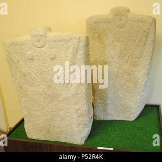 Les St Les De Pierre Anthropomorphes Ou Statue Menhirs Situ Dans Des