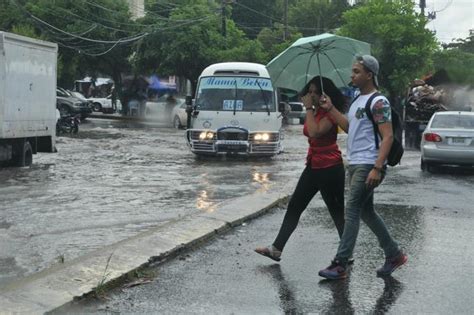 Meteorolog A Aguaceros Tormentas El Ctricas Y R Fagas De Viento Esta