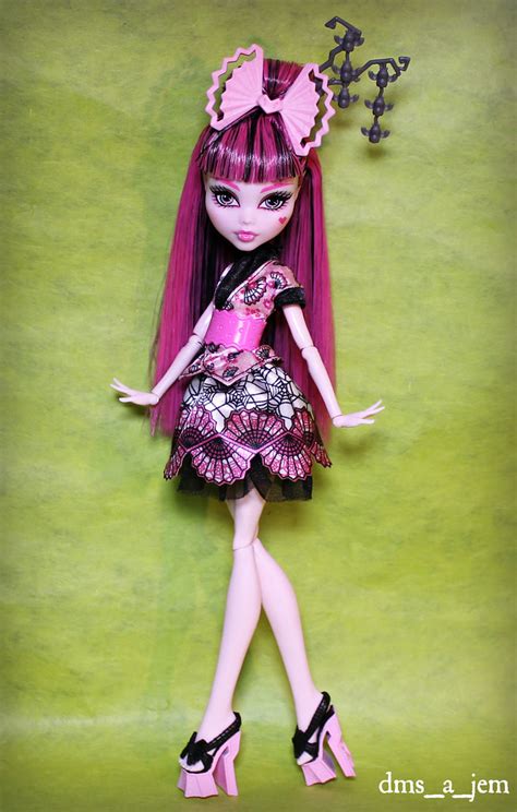 Monster High Draculaura Exchange Program Draculaura Ayanawebzine