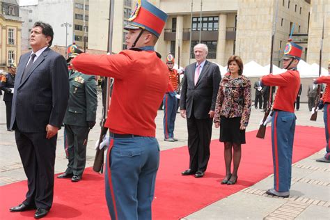 Jefe del Estado rinde homenaje a Libertador Simón Bolívar Noticias