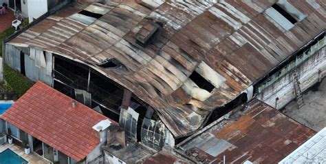 Incendio En Acrimev Tres Horas De Lucha Contra El Fuego Y Dos Personas