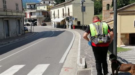 Giulianova Ritrovato Grazie Ai Cani Molecolari Il 75enne Scomparso Da