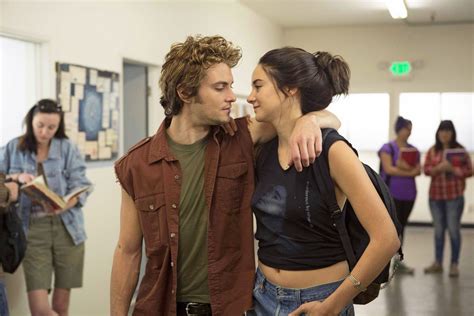 Foto De Shiloh Fernandez White Bird In A Blizzard Foto Shailene