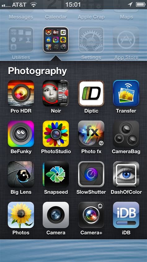 The iPhone 5 lets you put 16 apps inside a folder