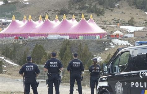 Degoteig De Turistes Detinguts Amb Droga A La Motxilla Altaveu El