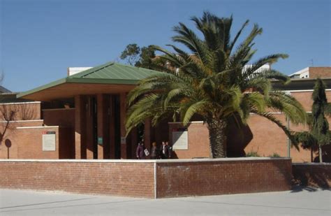 Una associació contrària a la immersió lingüística en català a l escola