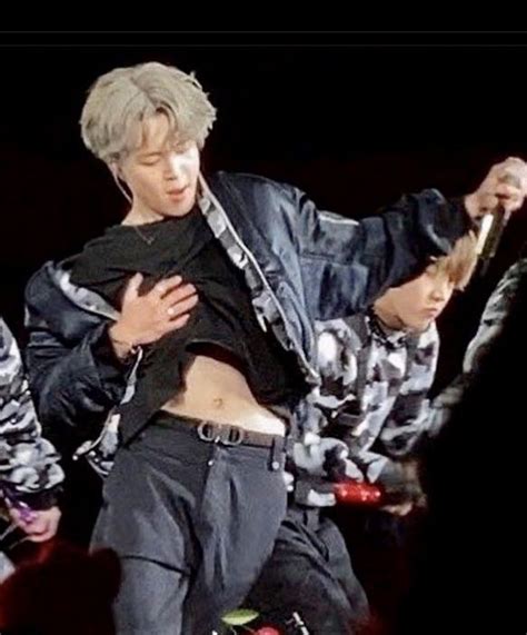 Pin De Em Bangtan Jimim Foto Jimin Jimin