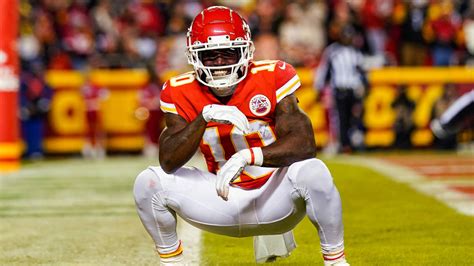 Chiefs Tyreek Hill to Dolphins for five draft picks | Yardbarker