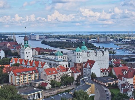 Zamek Książąt Pomorskich W Szczecinie Podróż Trwa