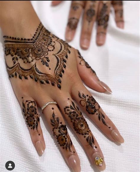 Pin By CM On Wedding Henna Inspired Tattoos Henna Tattoo Designs