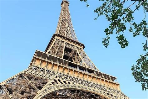 Billet Paris Tour Eiffel Entr E Directe Avec Tage Sommet