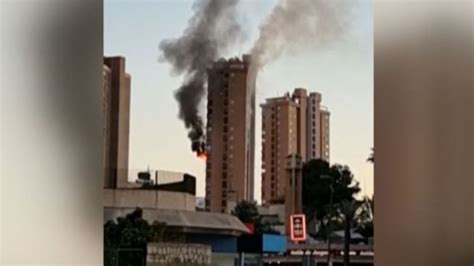 Incendio En Una Torre De Benidorm Un Hombre Atendido Por Las Quemaduras