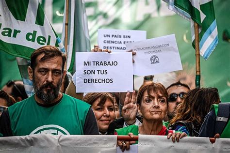 Despidos masivos y sin ningún criterio en el Estado Esto es un