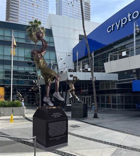 Lakers Austin Reaves Believes LeBron James Has Earned A Statue