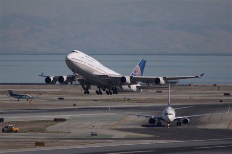 What Happened To United Airlines’ Boeing 747 Aircraft?