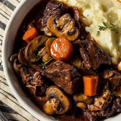 Beef Bourguignon Recipe • The Wicked Noodle