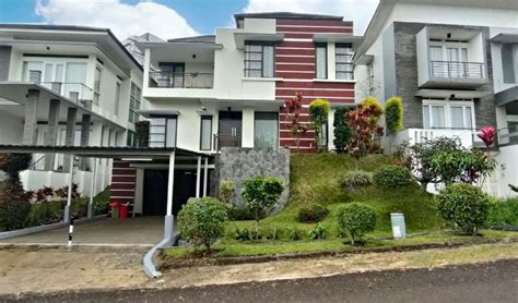 Rumah Bagus Terawat Di Resor Dago Pakar