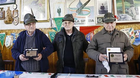 La Spezia Due Alpini Ultracentenari Premiati Nella Giornata Nazionale