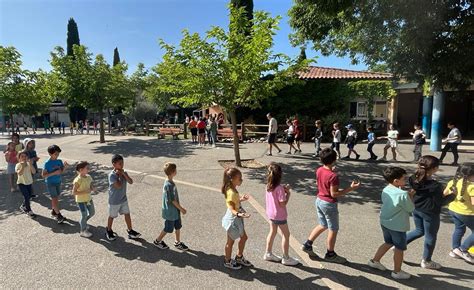 Saint Saturnin lès Avignon Danse en ligne pour les élèves de Jean Moulin