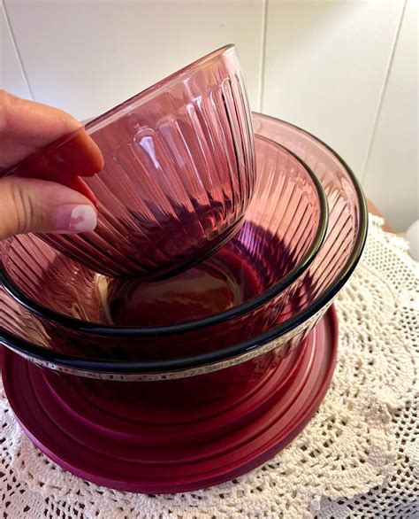 Vintage S Pyrex Cranberry Ribbed Mixing Nesting Bowls Set Of Etsy