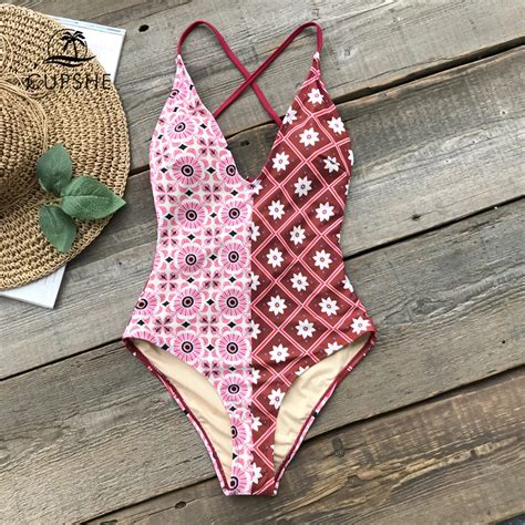 Cupshe Red Flora Print Deep V Neck One Piece Swimsuit Women Geometric