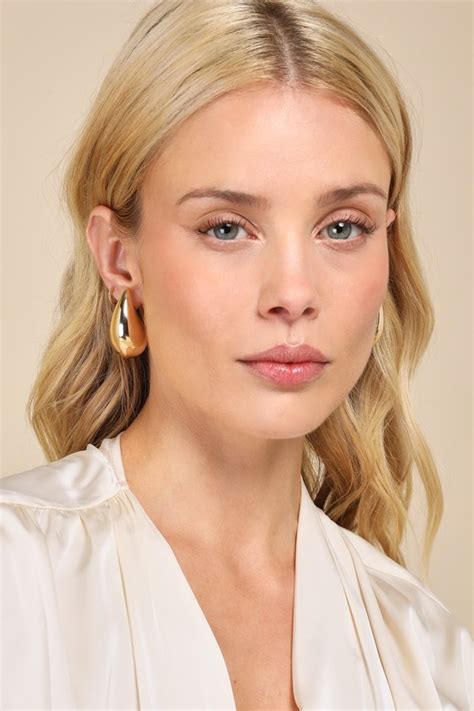 Gold Chunky Earrings Teardrop Statement Earrings Earrings Lulus