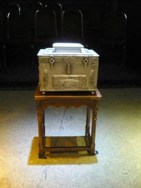 Closer Picture Of The Silver Casket For Merchant Of Venice