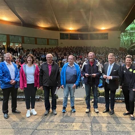 Volles Haus Beim Tag Des Ehrenamtes Auf Der Naturb Hne In Trebgast