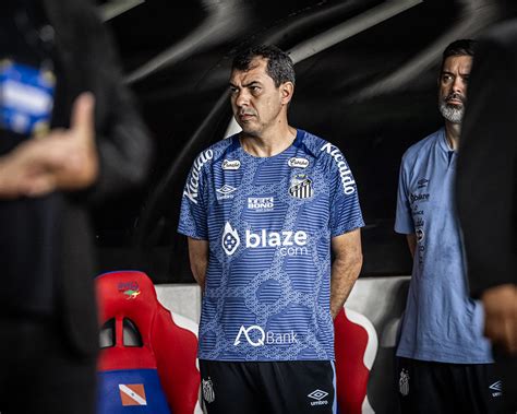 Após acesso Carille faz alerta urgente ao Santos para 2025 Muito