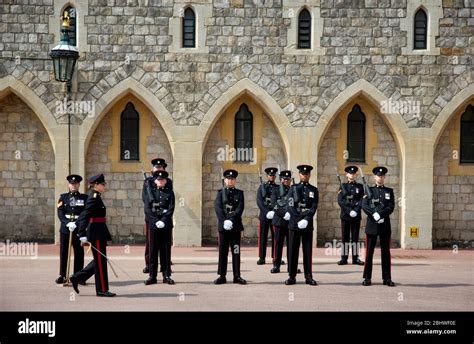 Windsor Castle guards. Windsor, England, UK Stock Photo - Alamy