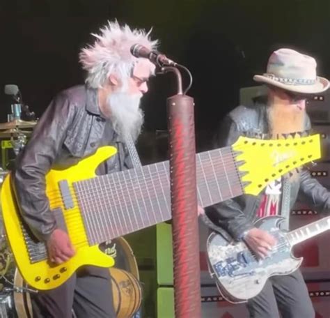 Zz Top Bassist Uses 18 String Bass Guitar R Absoluteunits