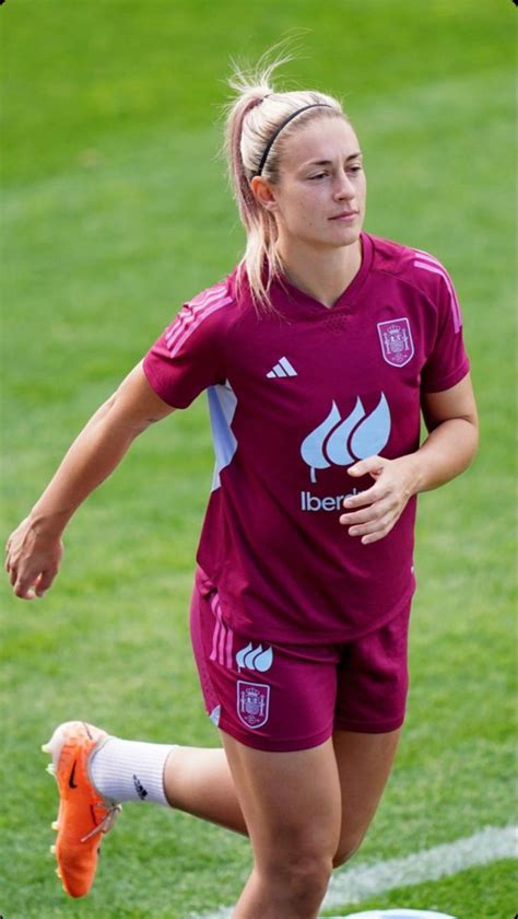 Alexia Putellas | Womens football, Football, Football wallpaper